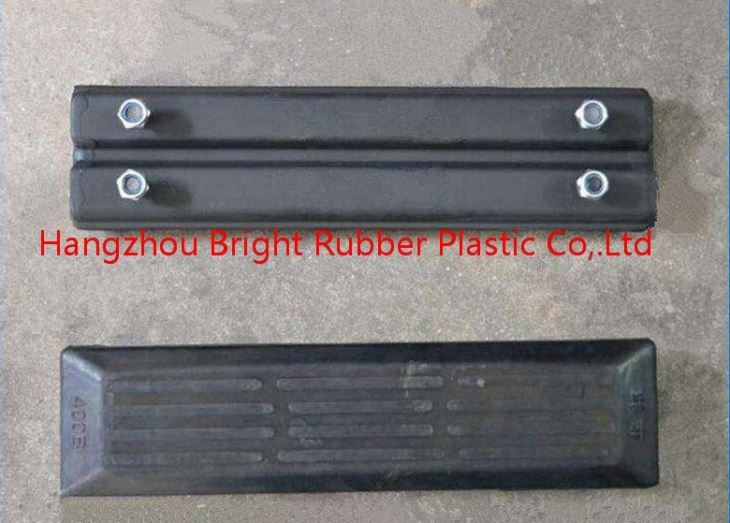 High Quality Custom Molded Rubber Track Shoe